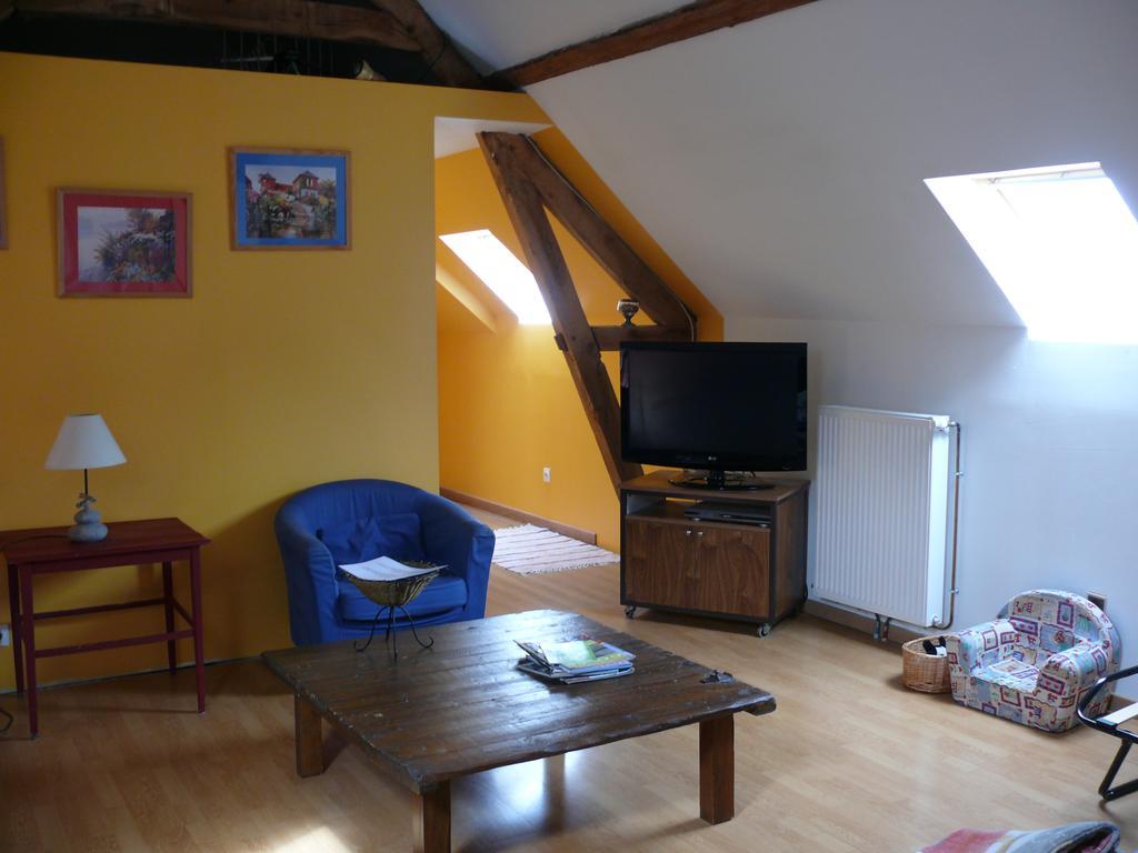 Villa Ferme renel à Poses Extérieur photo